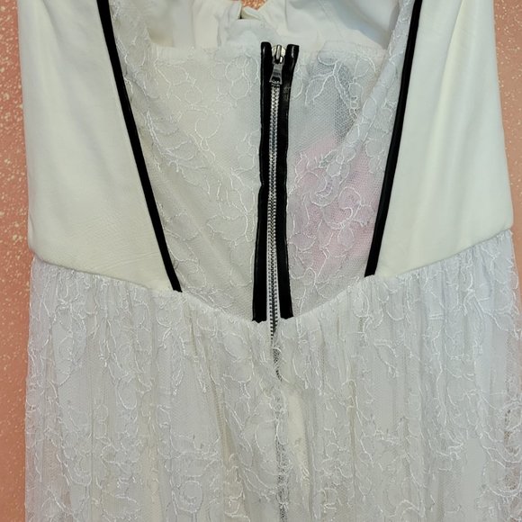 ALICE & OLIVIA white lace strapless maxi dress - Picture 9 of 13